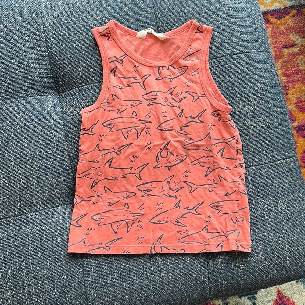 H&M shark tank top